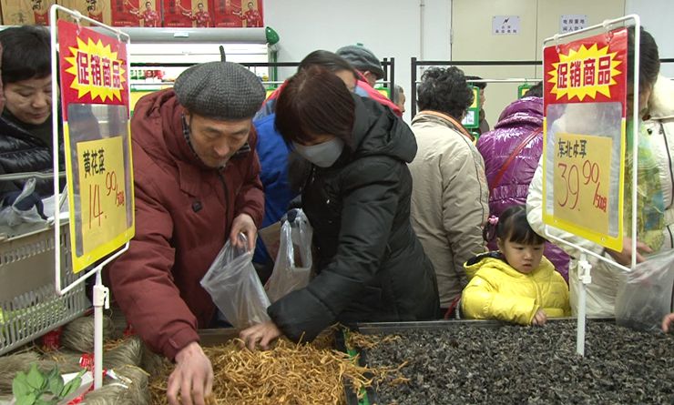 開業促銷商品吸引居民搶購