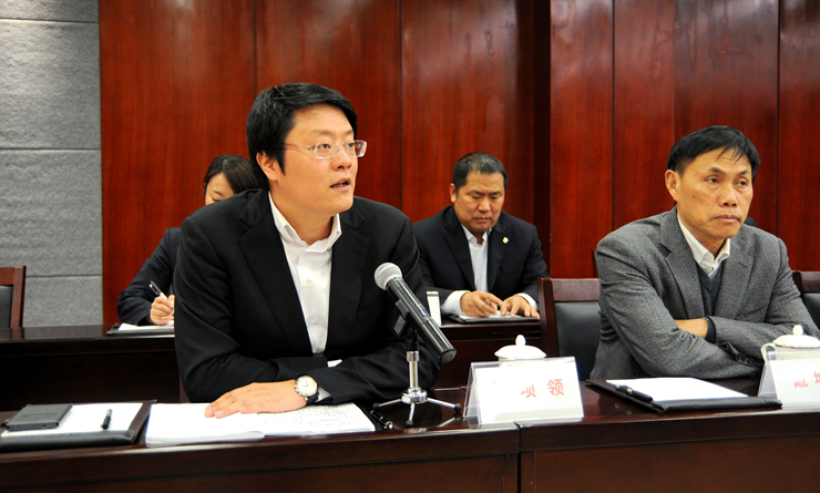 項領總裁向童懷偉副主席一行作匯報